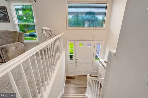 Entry Way - 10124 Trinity Ln, Manassas, VA 20110 photo 2 of 5