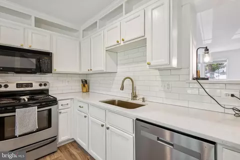 9440 Teaberry Ct, Manassas, VA 20110 photo 5