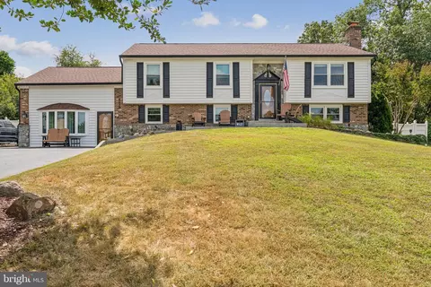 9533 Harvest Pl, Manassas, VA 20110