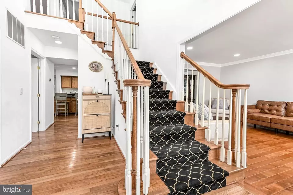 Entry Way - 9521 Vinnia Ct, Manassas, VA 20110 photo 2 of 9