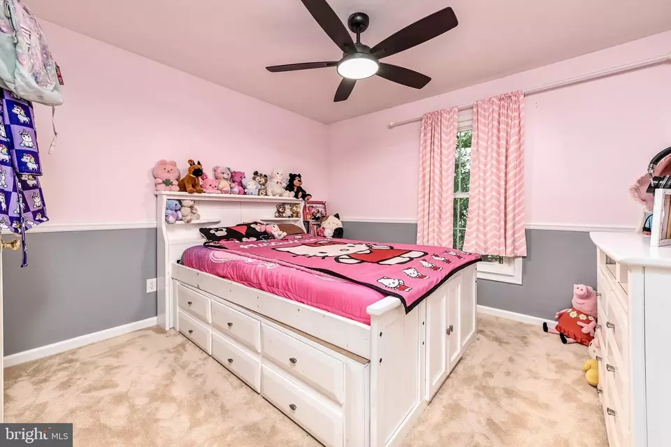 Bedroom - 9521 Vinnia Ct, Manassas, VA 20110 photo 3 of 6