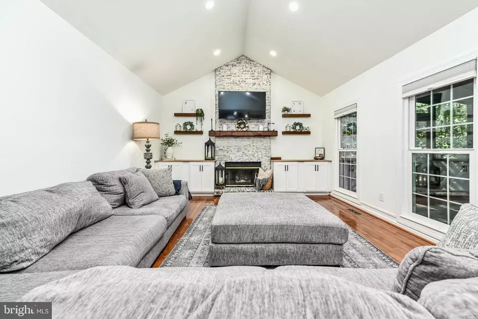 Other - 9521 Vinnia Ct, Manassas, VA 20110 photo 2 of 9