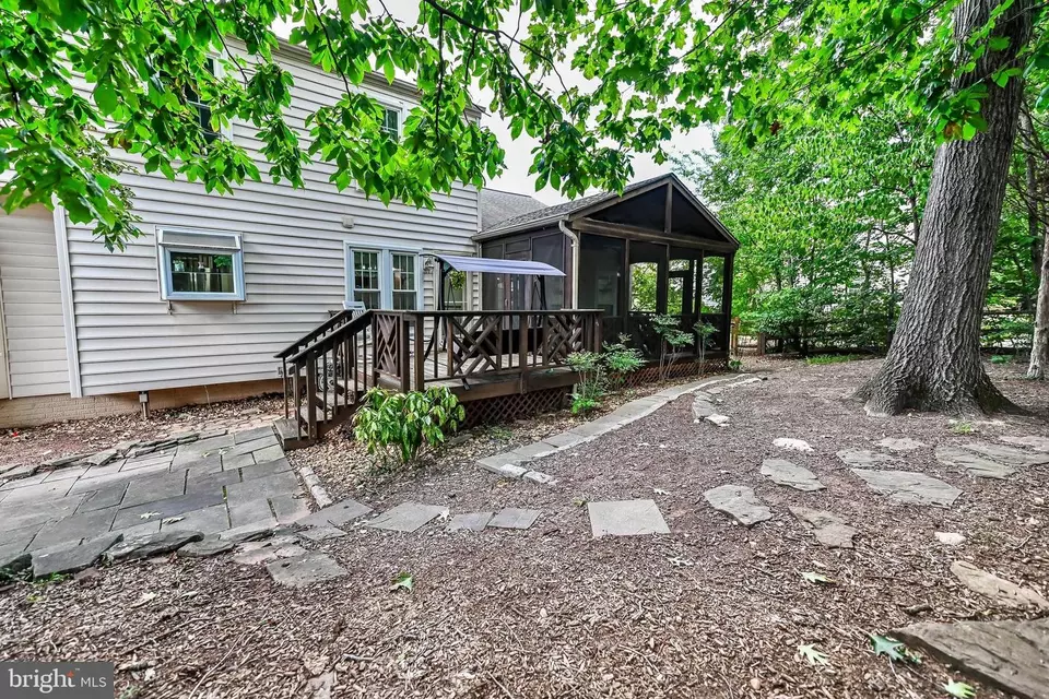 Exterior - 9521 Vinnia Ct, Manassas, VA 20110 photo 10 of 15