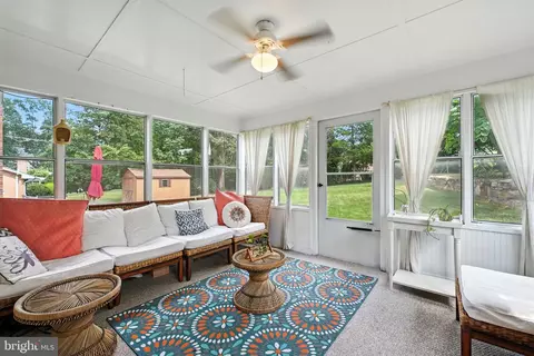 8807 Weir St, Manassas, VA 20110 photo 9