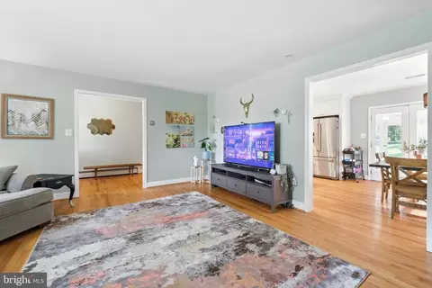 8807 Weir St, Manassas, VA 20110 photo 11