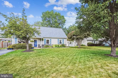 8856 Olde Mill Run, Manassas, VA 20110
