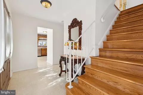 Entry Way - 8600 Stonewall Rd, Manassas, VA 20110 photo 3 of 3