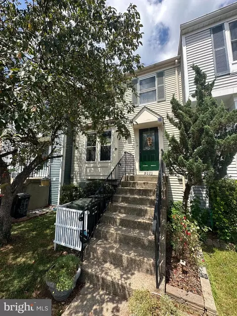 9022 New Britain Cir, Manassas, VA 20110