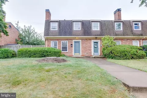 Exterior - 9119 Portner Ave, Manassas, VA 20110 photo 3 of 8