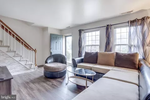 Living - 9119 Portner Ave, Manassas, VA 20110 photo 2 of 3