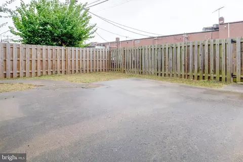 Exterior - 9119 Portner Ave, Manassas, VA 20110 photo 5 of 8
