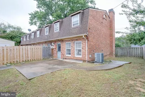 Exterior - 9119 Portner Ave, Manassas, VA 20110 photo 6 of 8