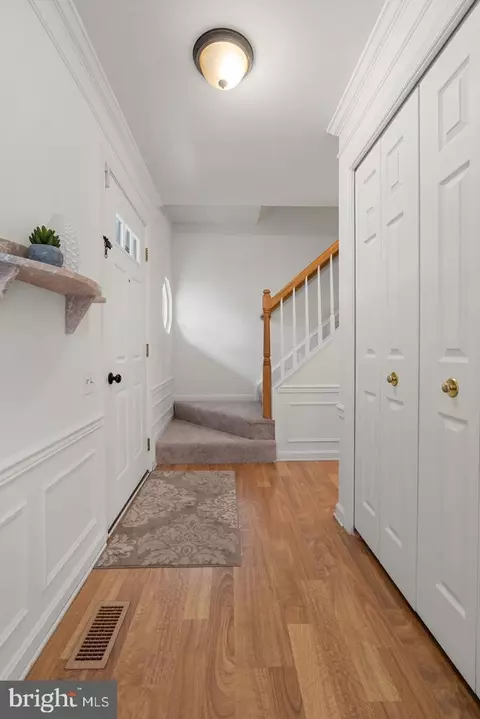 9341 Amaryllis Ave, Manassas, VA 20110 photo 4