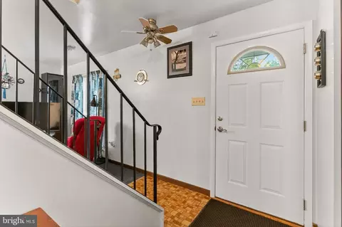 Entry Way - 10139 Springhouse Ct, Manassas, VA 20110 photo 2 of 3