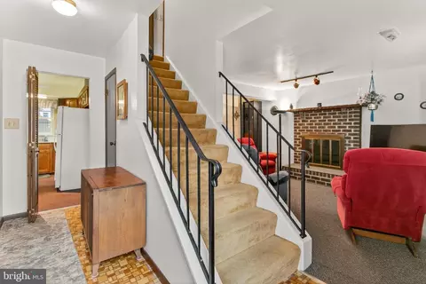 Entry Way - 10139 Springhouse Ct, Manassas, VA 20110 photo 1 of 3