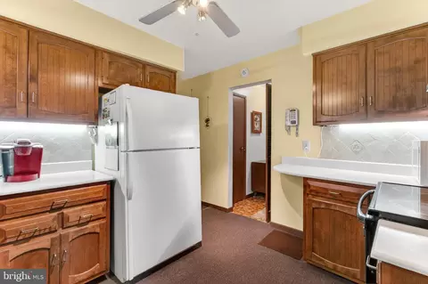 Kitchen - 10139 Springhouse Ct, Manassas, VA 20110 photo 4 of 5