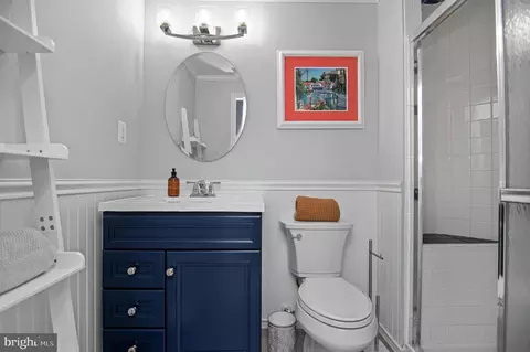 Bath - 9317 Waterford Dr, Manassas, VA 20110 photo 5 of 6