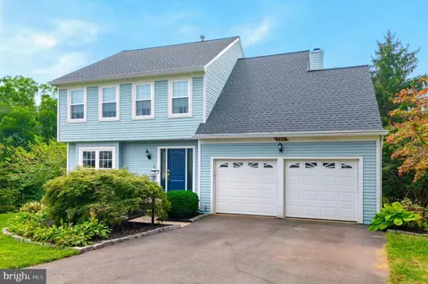 Exterior - 9317 Waterford Dr, Manassas, VA 20110 photo 3 of 15