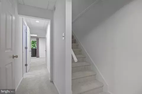 Entry Way - 9317 Waterford Dr, Manassas, VA 20110 photo 5 of 6