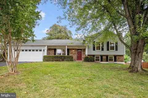 9541 Justin Ln, Manassas, VA 20110