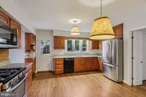 Kitchen - 8751 Weir St, Manassas, VA 20110 photo 1 of 4