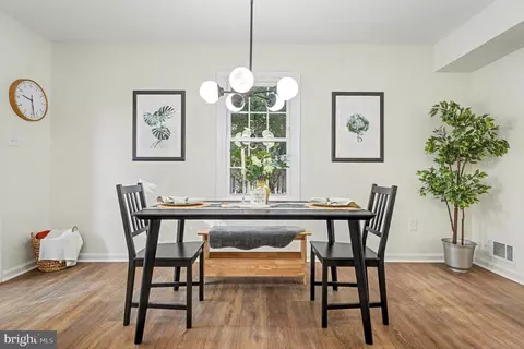 Dining - 9269 George St, Manassas, VA 20110 photo 3 of 3