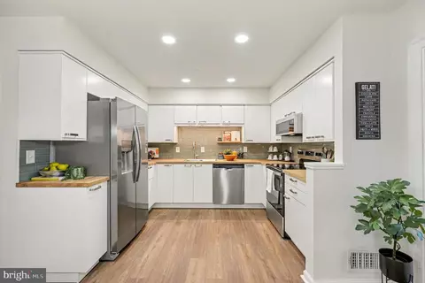Kitchen - 9269 George St, Manassas, VA 20110 photo 1 of 3