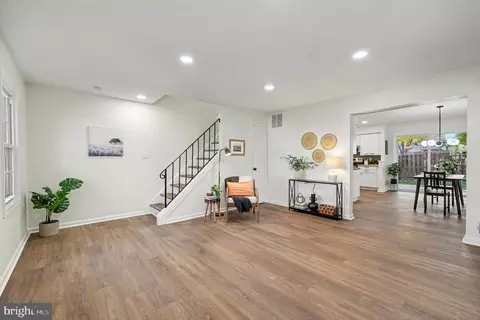 Entry Way - 9269 George St, Manassas, VA 20110 photo 1 of 3