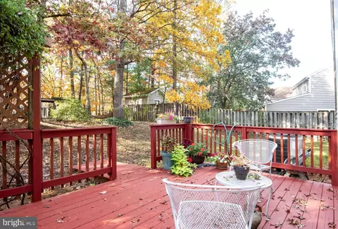 Exterior - 9518 Sandy Ct, Manassas, VA 20110 photo 7 of 13