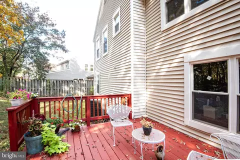 Exterior - 9518 Sandy Ct, Manassas, VA 20110 photo 5 of 13