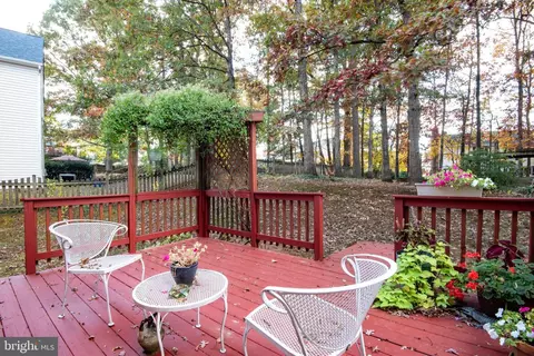 Exterior - 9518 Sandy Ct, Manassas, VA 20110 photo 6 of 13