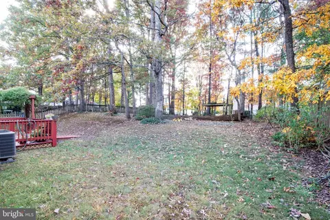 Exterior - 9518 Sandy Ct, Manassas, VA 20110 photo 11 of 13