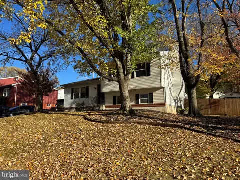9215 Landgreen St, Manassas, VA 20110