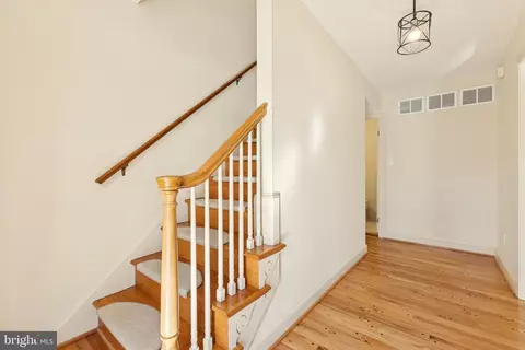 Entry Way - 8794 Grant Ave, Manassas, VA 20110 photo 1 of 7