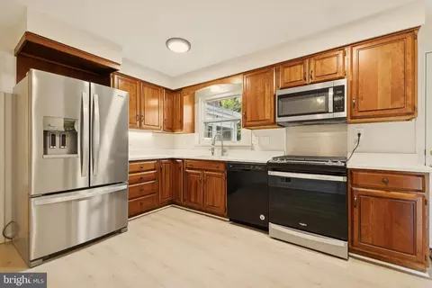 Kitchen - 8794 Grant Ave, Manassas, VA 20110 photo 2 of 2