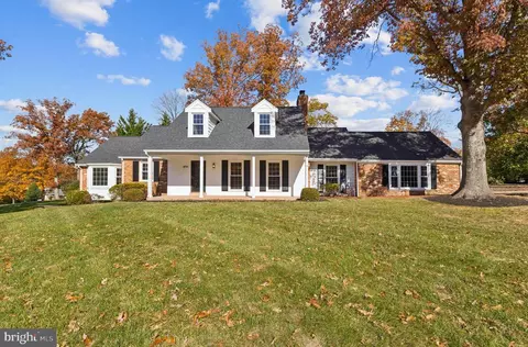 8794 Grant Ave, Manassas, VA 20110