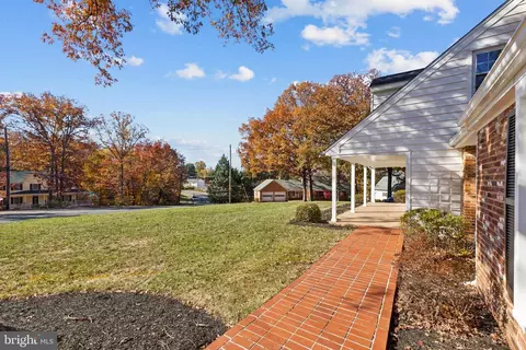 Exterior - 8794 Grant Ave, Manassas, VA 20110 photo 8 of 32