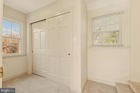 Entry Way - 8794 Grant Ave, Manassas, VA 20110 photo 3 of 7