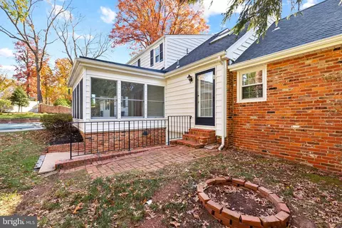 Exterior - 8794 Grant Ave, Manassas, VA 20110 photo 18 of 32