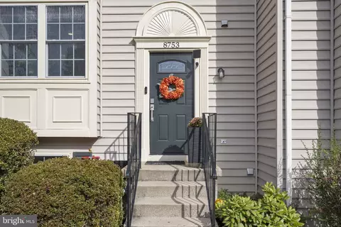 8753 Deblanc Pl, Manassas, VA 20110