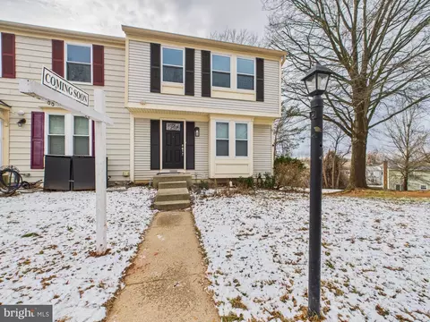 9049 New Britain Cir, Manassas, VA 20110