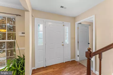 Entry Way - 10140 Forest Hill Cir, Manassas, VA 20110 photo 1 of 10