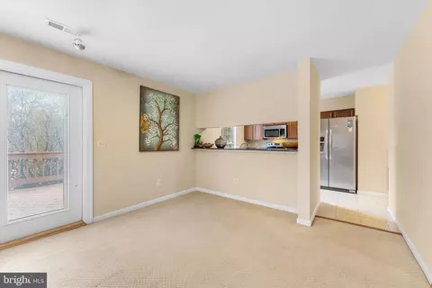 Entry Way - 10140 Forest Hill Cir, Manassas, VA 20110 photo 6 of 10