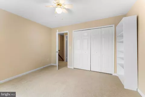 Bedroom - 10140 Forest Hill Cir, Manassas, VA 20110 photo 2 of 5