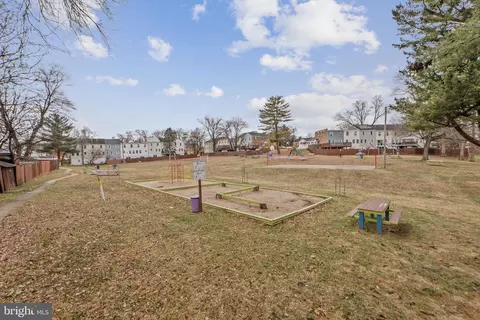 Exterior - 9636 Aspen Pl, Manassas, VA 20110 photo 5 of 5