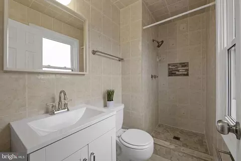 Bath - 9636 Aspen Pl, Manassas, VA 20110 photo 4 of 4