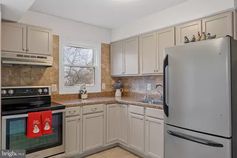 Kitchen - 9636 Aspen Pl, Manassas, VA 20110 photo 1 of 1