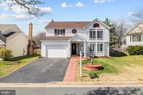 10283 Long Hill Ct, Manassas, VA 20110