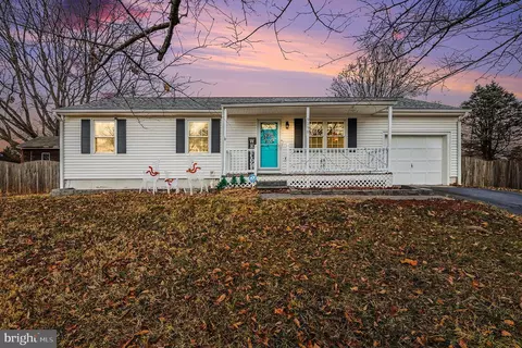 9190 Winterset Dr, Manassas, VA 20110