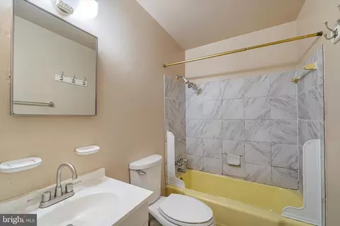 Bath - 9828 Buckner Rd, Manassas, VA 20110 photo 1 of 1